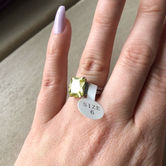 Yellow stone ring - Picture 3 of 5